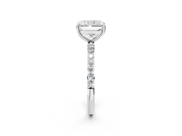 White gold Radiant Cut Diamond Pavé Band Solitaire Ring with Four-Prong Setting_122