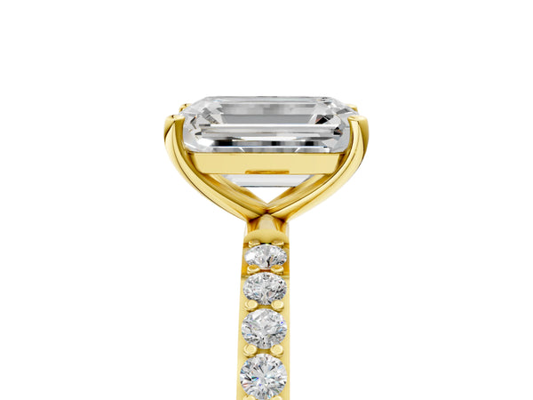 Yellow gold Emerald Cut Diamond Pavé Band Solitaire Ring with Four-Prong Setting_17