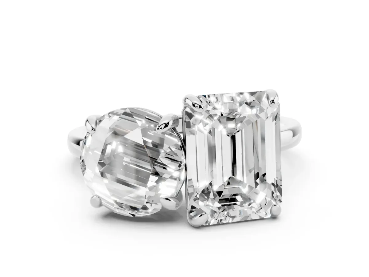 Round and Radiant Toi Moi Ring with Prong Setting and Plain Band Platinum