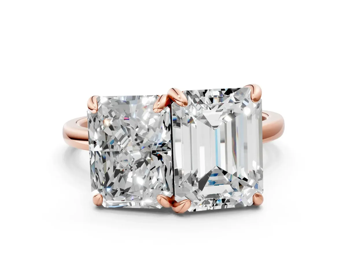 Emerald and Radiant Toi Moi Ring with Prong Setting and Plain Band Rose gold