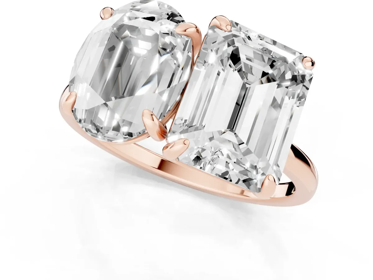 Oval and Radiant Toi Moi Ring with Prong Setting and Plain Band Rose gold