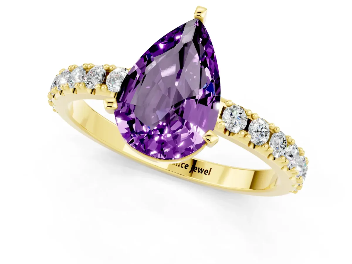 Pear Cut Amethyst Solitaire Pavé Band with Four-Prong Setting Yellow gold