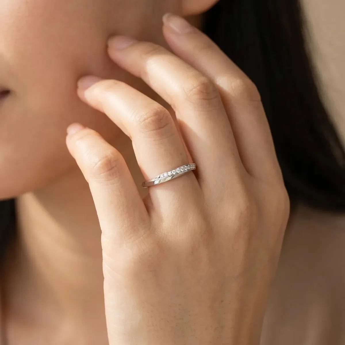 Pavé Round Diamond Twist Band Silver