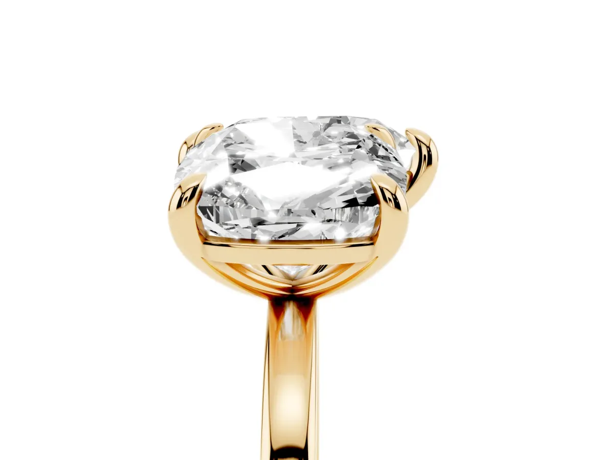 Cushion and Heart Toi Moi Ring with Prong Setting and Plain Band Yellow gold
