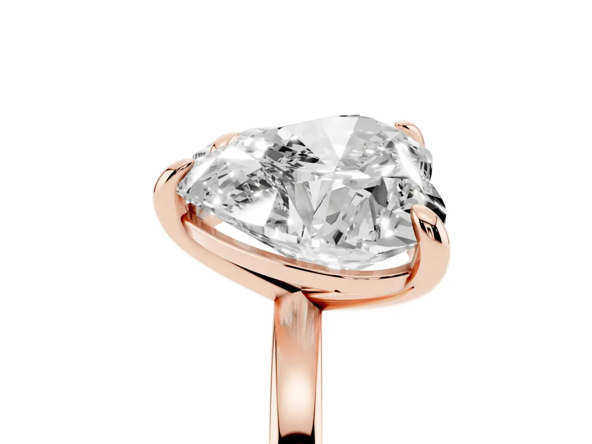 Oval and Heart Toi Moi Ring with Prong Setting and Plain Band Rose gold