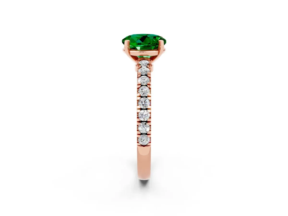 Round Cut Solitaire Emerald with Pavé Band and Four-Prong Setting Rose gold