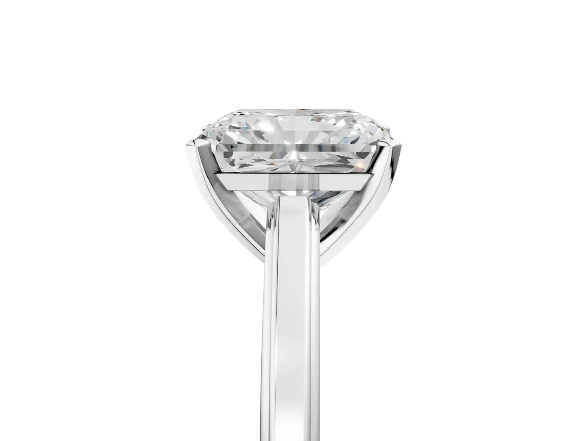 Radiant Cut Solitaire Diamond Ring with Four-Prong Setting and Classic Band Platinum