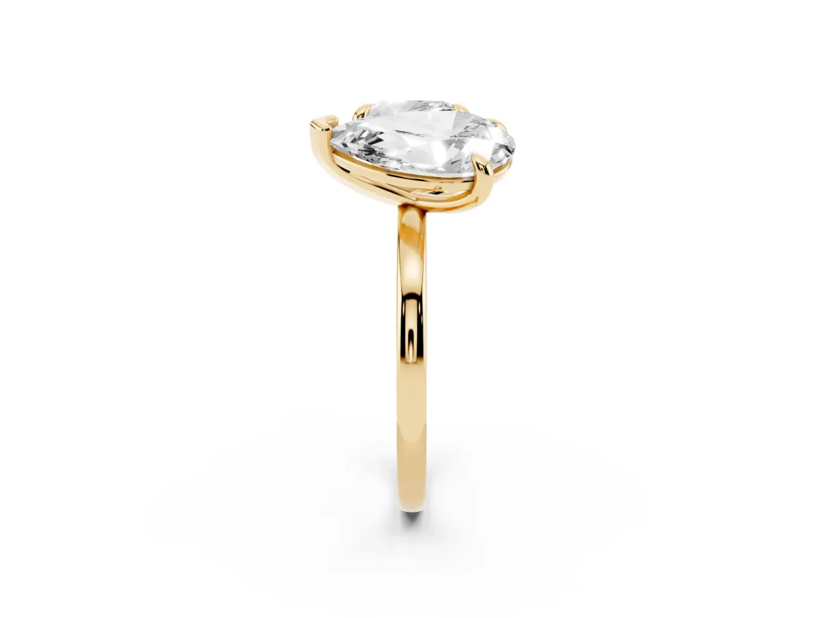 Pear and Cushion Toi Moi Ring with Prong Setting and Plain Band Yellow gold