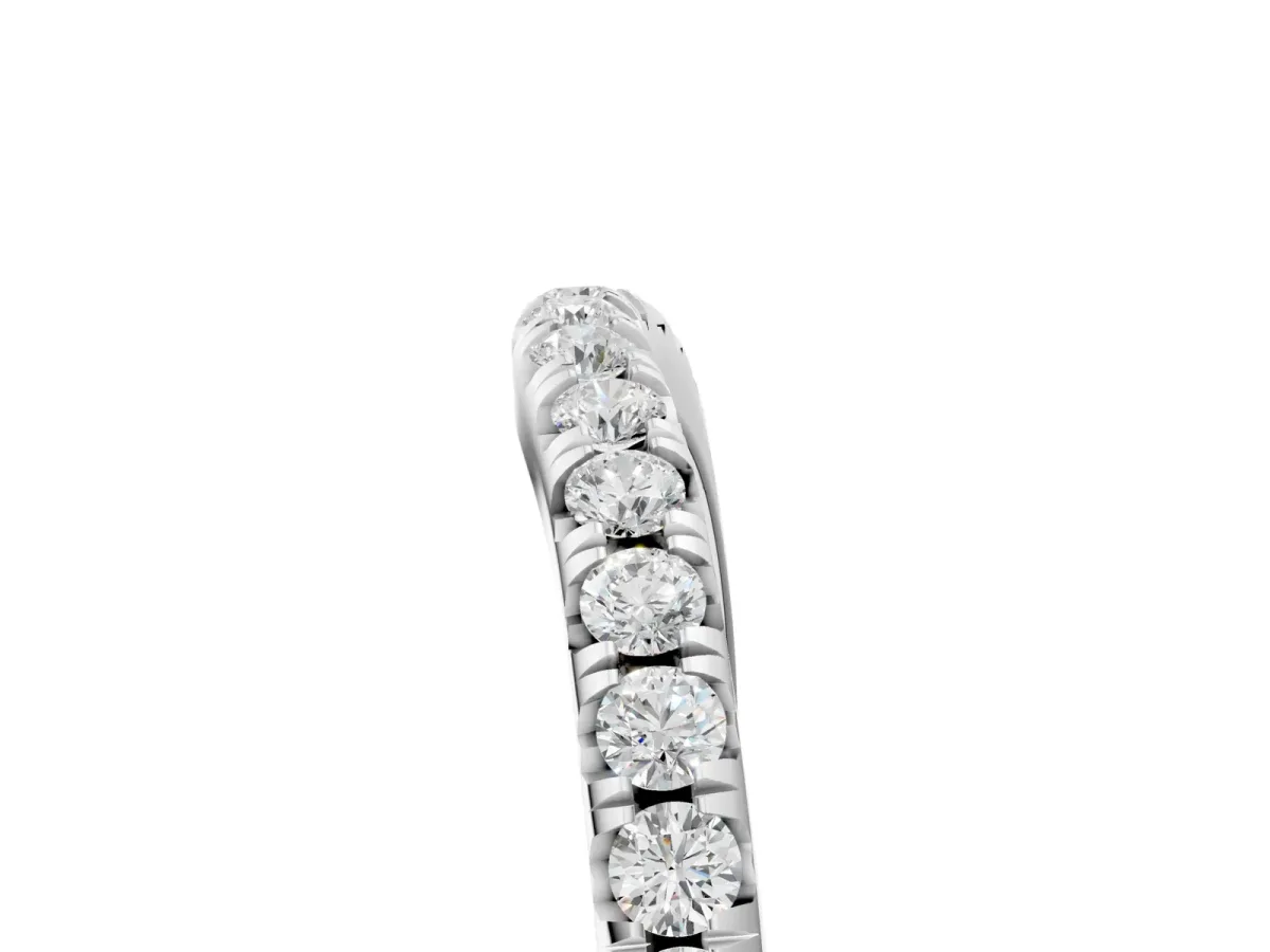 Round Diamond Pavé Curved Band with Shared Prong Setting Platinum