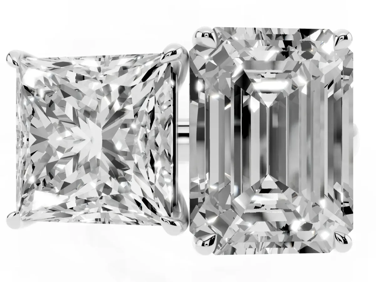 Princess Cut and Emerald Cut Toi Moi Ring with Prong Setting Platinum