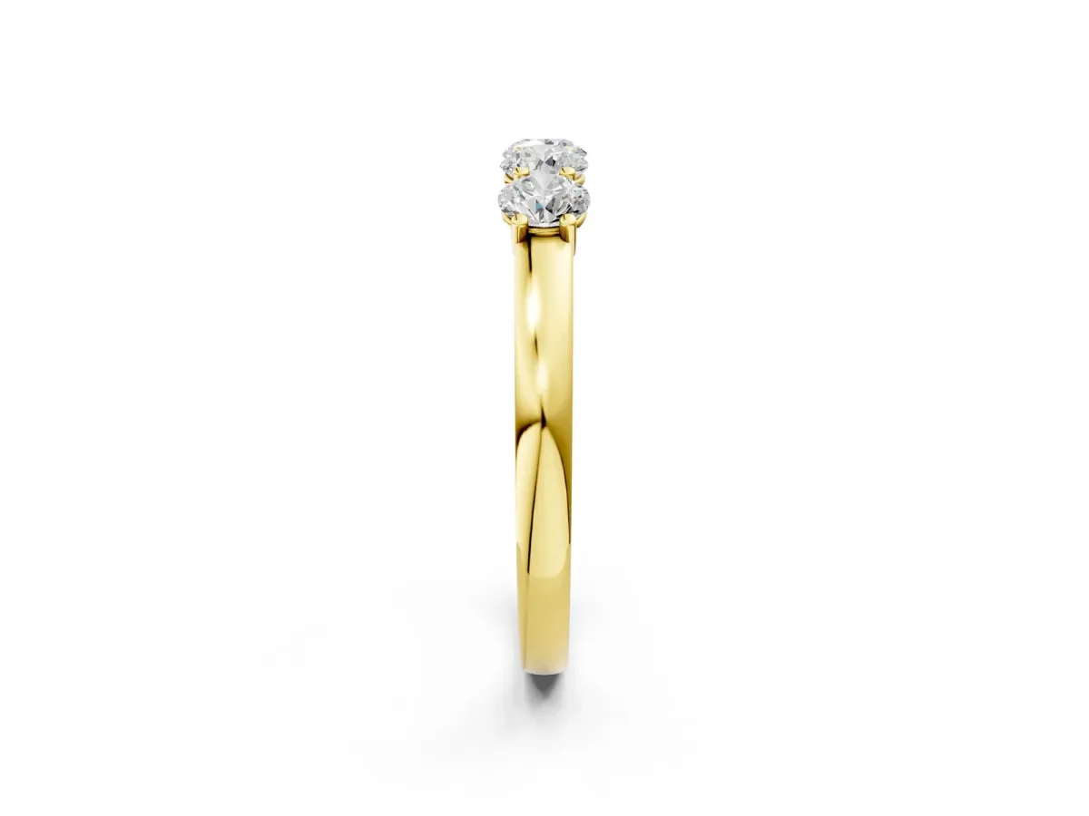 Four-Stone Round Diamond Prong-Set Band Yellow gold