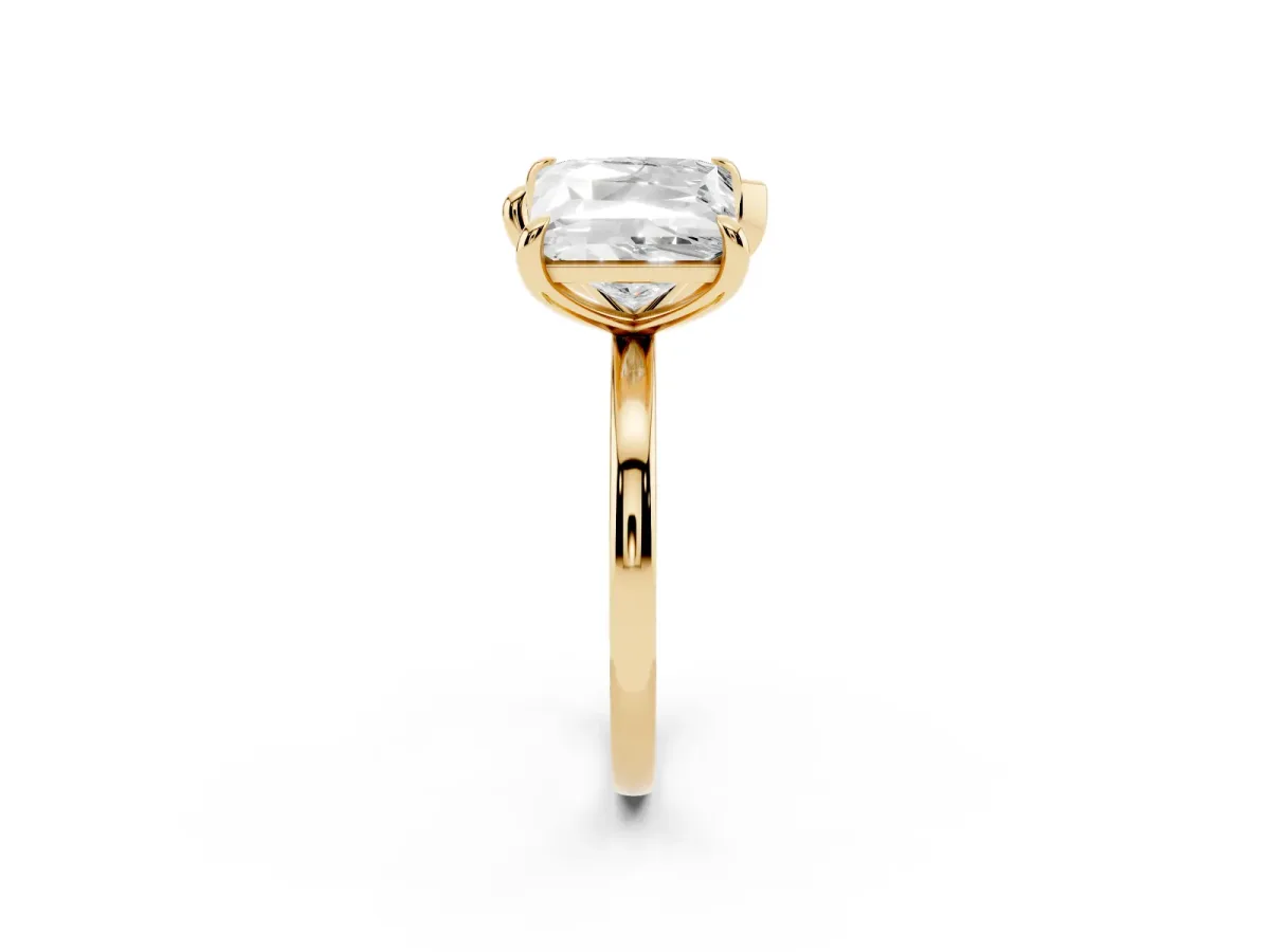 Pear and Princess Toi Moi Ring with Prong Setting and Plain Band Yellow gold