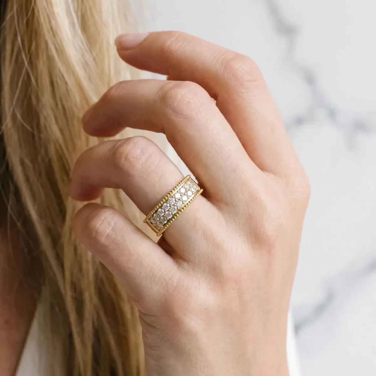 Round Cut Diamond Pave Eternity Band with Bead Prong Setting Yellow gold