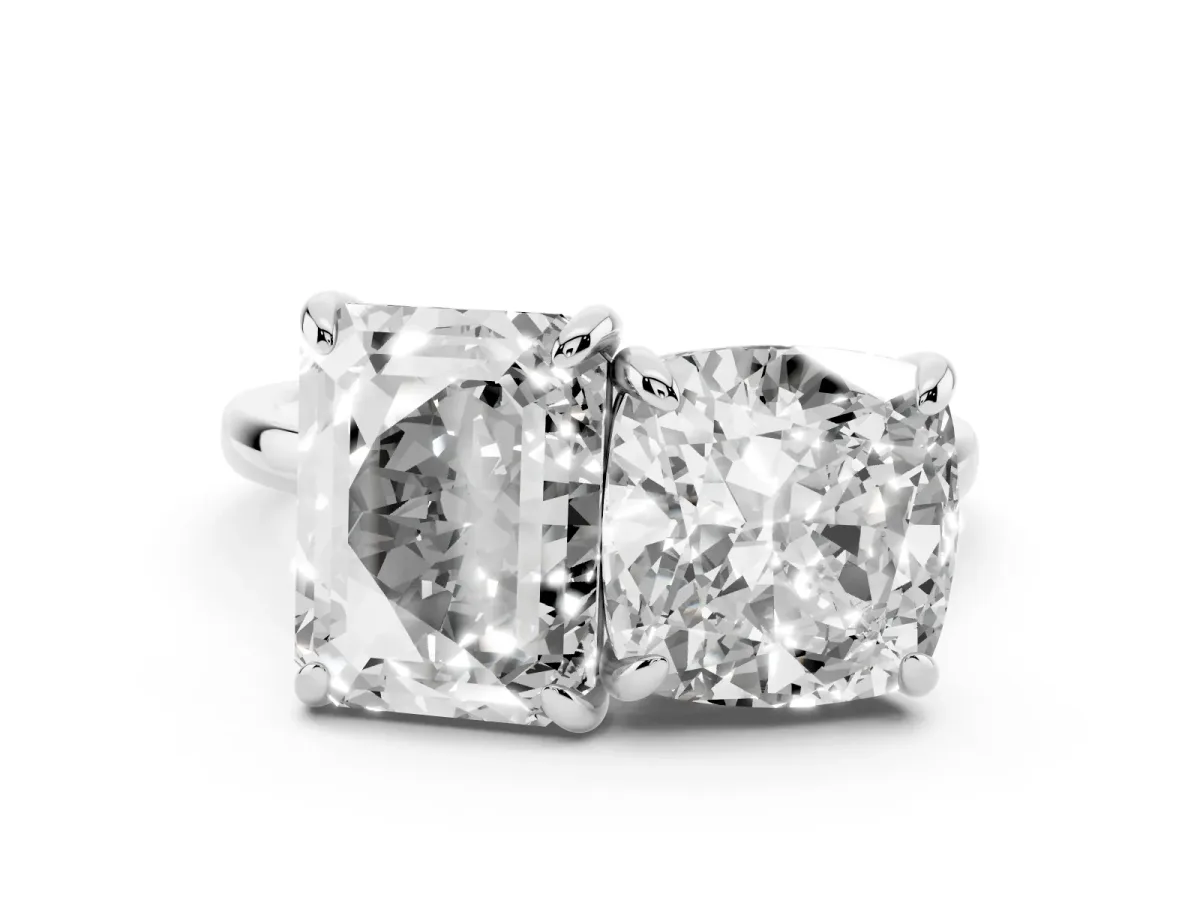 Cushion and Emerald Toi Moi Ring with Prong Setting and Plain Band Platinum