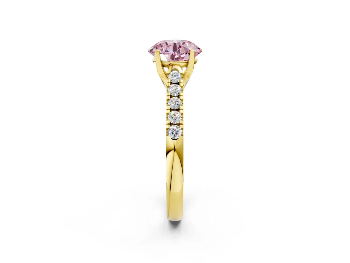 Fancy Pink Round Cut Diamond Pavé Band Solitaire Ring with Prong Setting Yellow gold