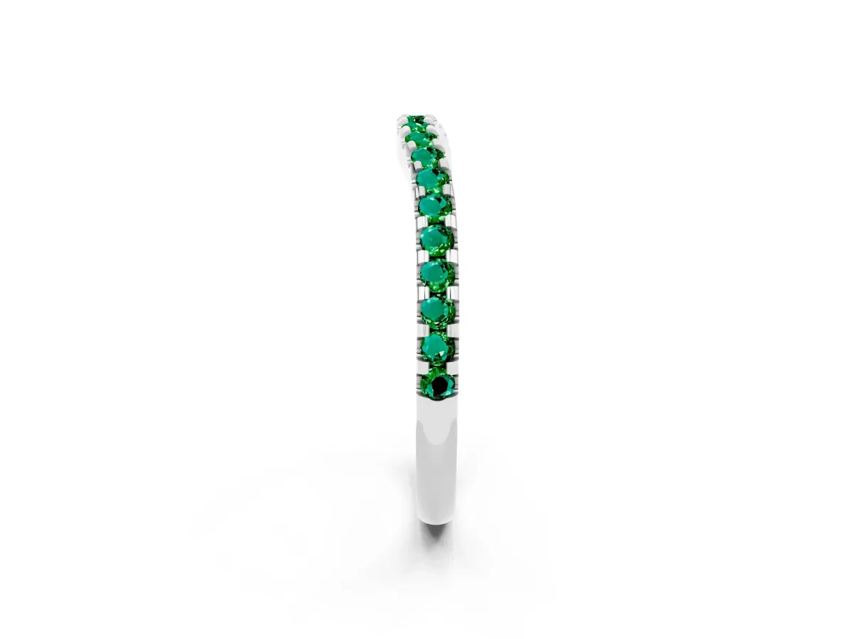 Round Emerald Pavé Curved Wedding Band White gold
