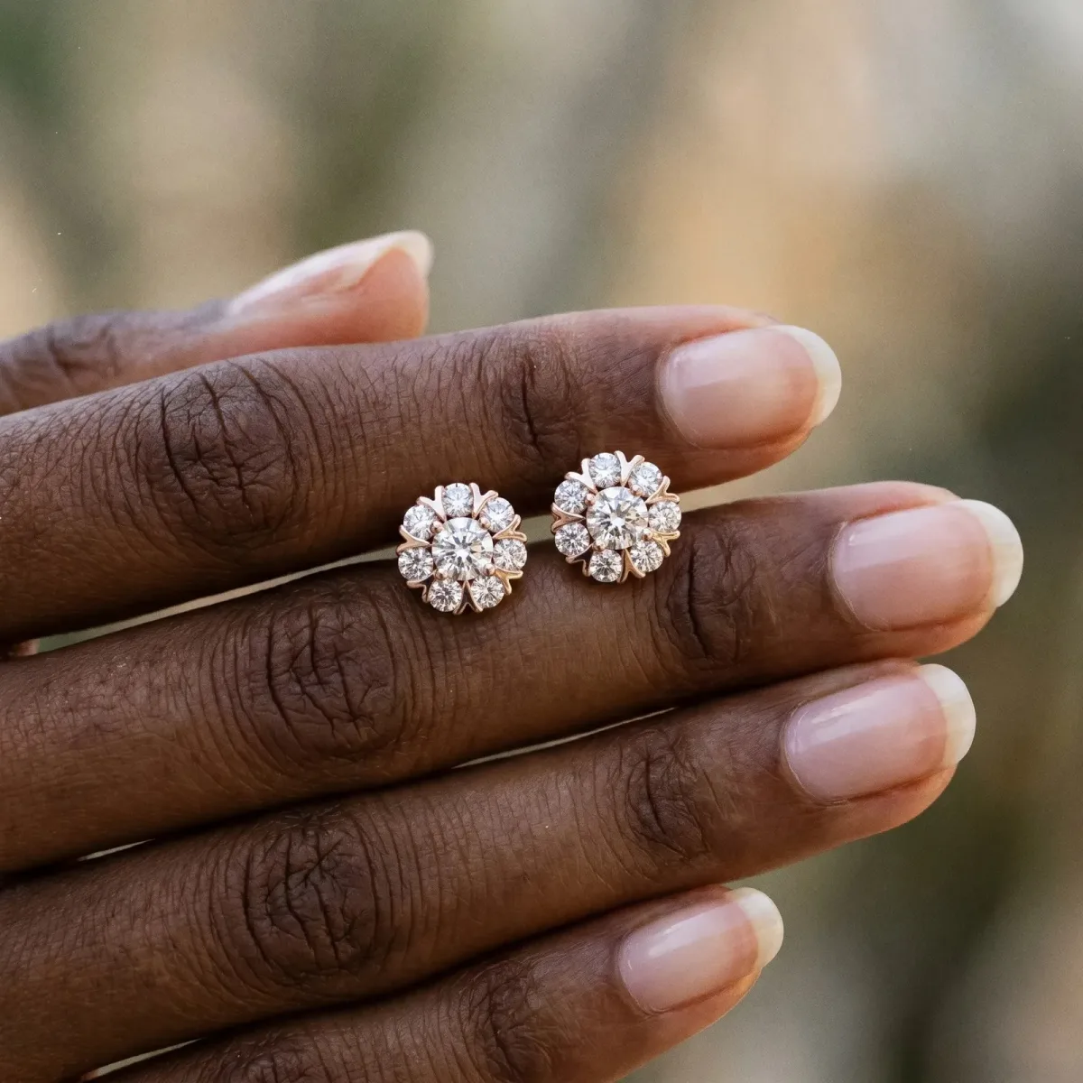 Round Cluster Diamond Stud Earrings with Prong Setting Rose gold