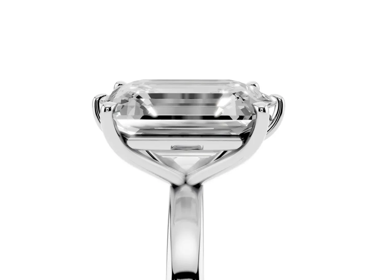 Marquise Cut and Emerald Cut Toi Moi Ring with Prong Setting Platinum