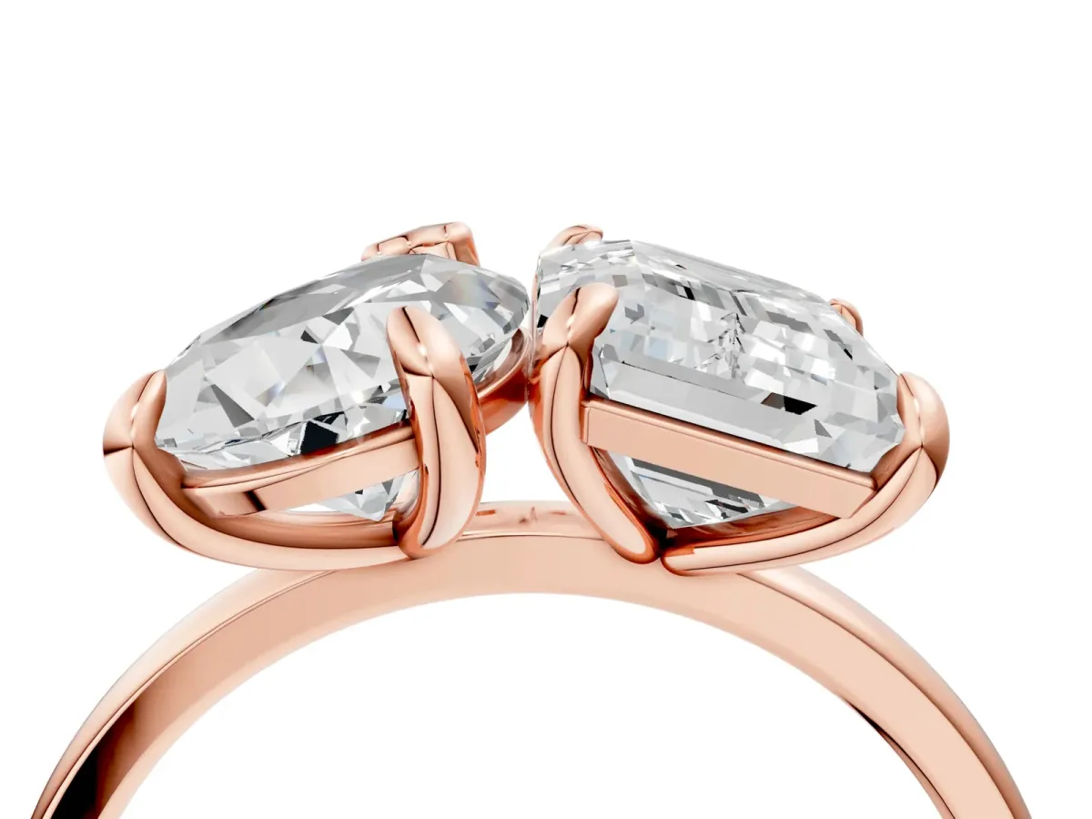 Pear and Radiant Toi Moi Ring with Prong Setting and Plain Band Rose gold
