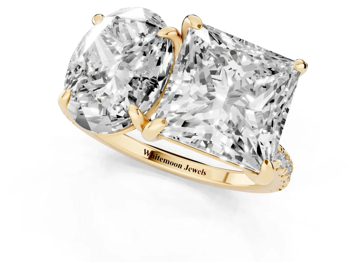 Oval and Princess Toi Moi Ring with Prong Setting and Micro Pave Band Yellow gold