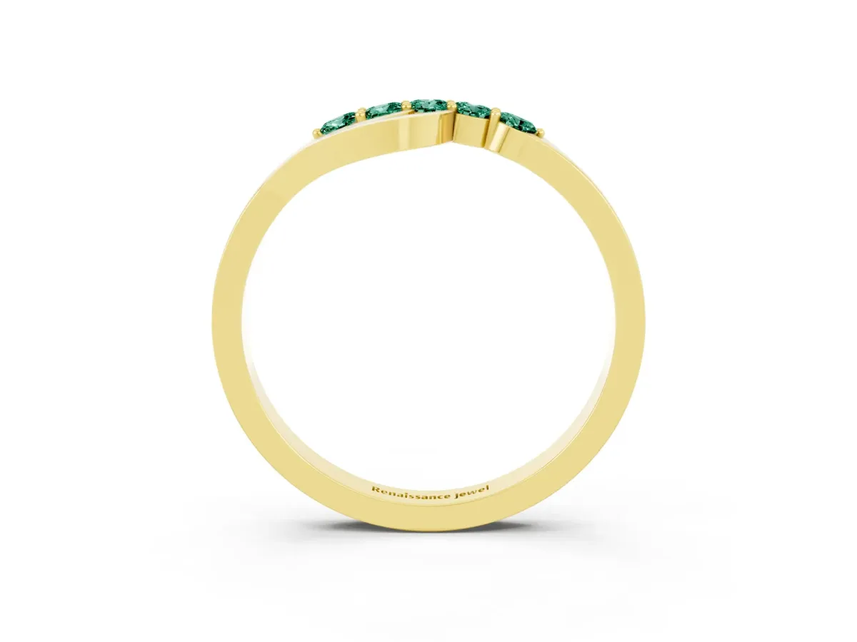 Five-Stone Round Green Sapphire Crossover Band with Prong Setting Yellow gold