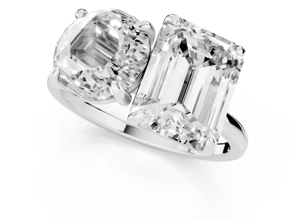 Round and Radiant Toi Moi Ring with Prong Setting and Plain Band Platinum