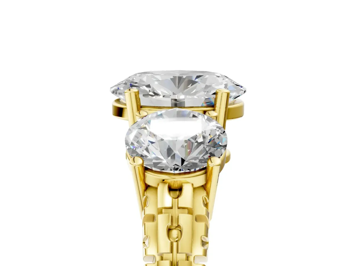 Three-Stone Oval Cut Cut Diamond Ring with Channel-Set Band and Prong Setting Yellow gold