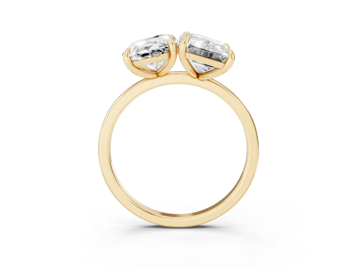 Oval and Radiant Toi Moi Ring with Prong Setting and Plain Band Yellow gold