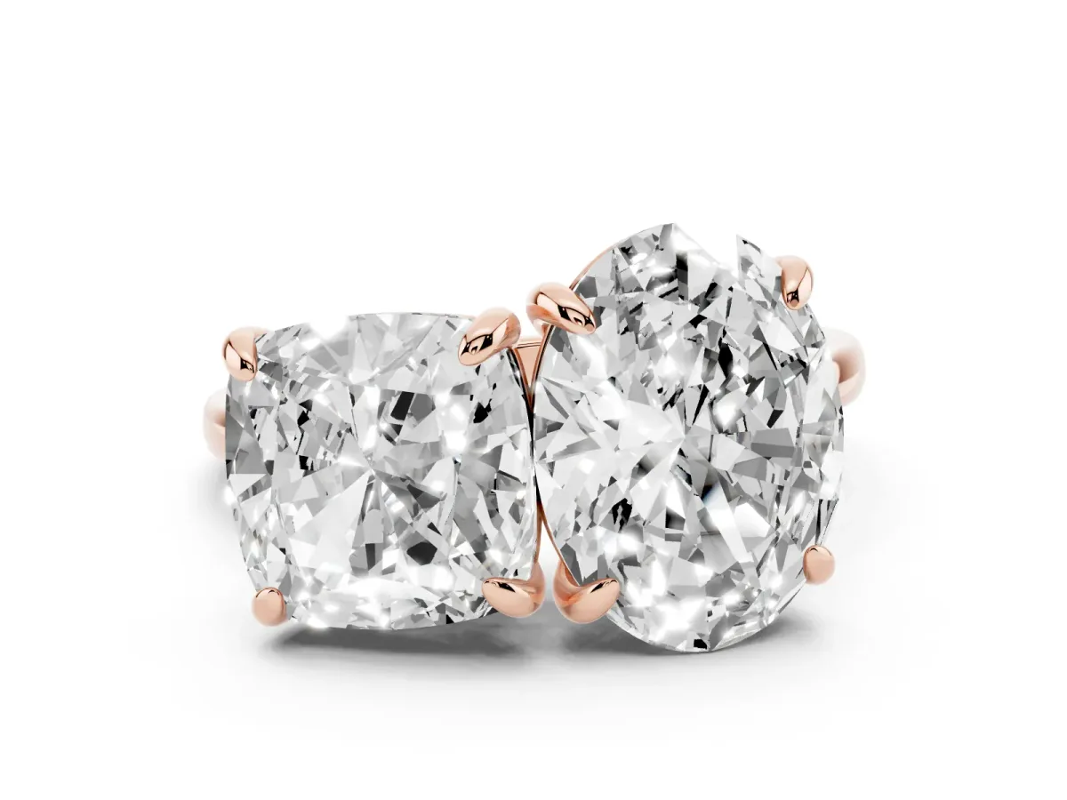 Oval and Cushion Toi Moi Ring with Prong Setting and Plain Band Rose gold