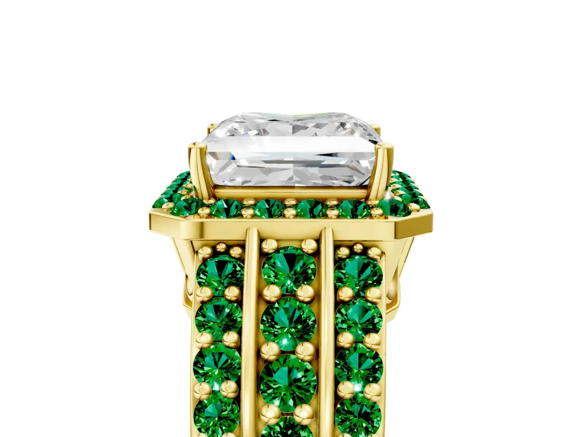 Princess Cut Halo Diamond Ring with Round Emerald Split Shank and Prong Setting Yellow gold