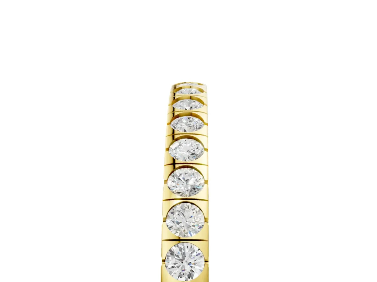 Round Cut Diamond Pavé Set Eternity Band Yellow gold