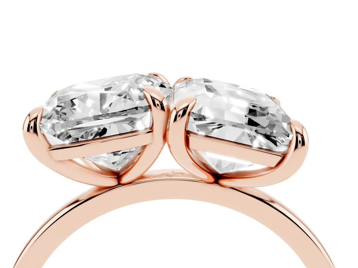 Cushion and Emerald Toi Moi Ring with Prong Setting and Plain Band Rose gold