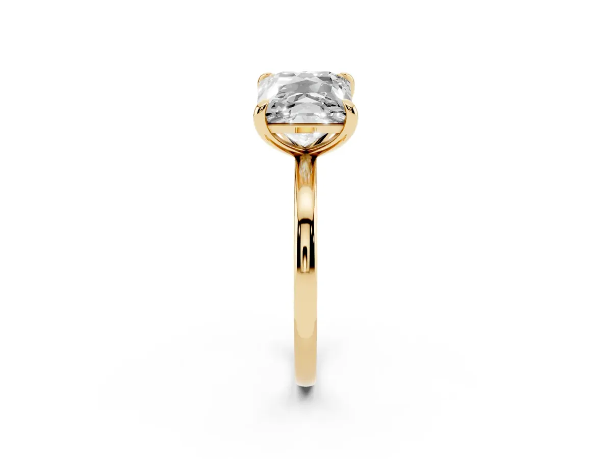 Cushion and Princess Toi Moi Ring with Prong Setting and Plain Band Yellow gold
