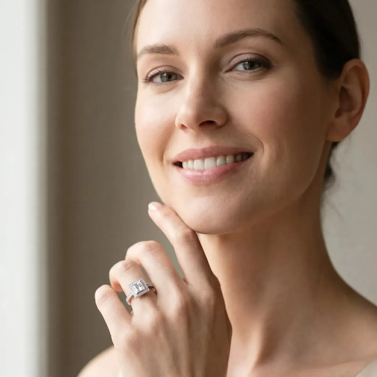 Princess Cut Cut Halo Pavé Diamond Ring Platinum