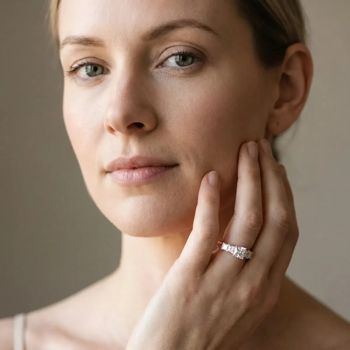 Pear Cut Solitaire Princess Side Stone Engraved Band Prong Setting Ring Rose gold
