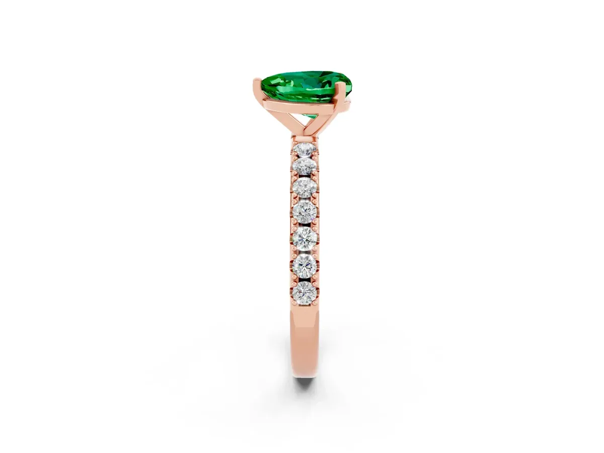 Heart Cut Emerald Solitaire Pavé Band with Four-Prong Setting Rose gold