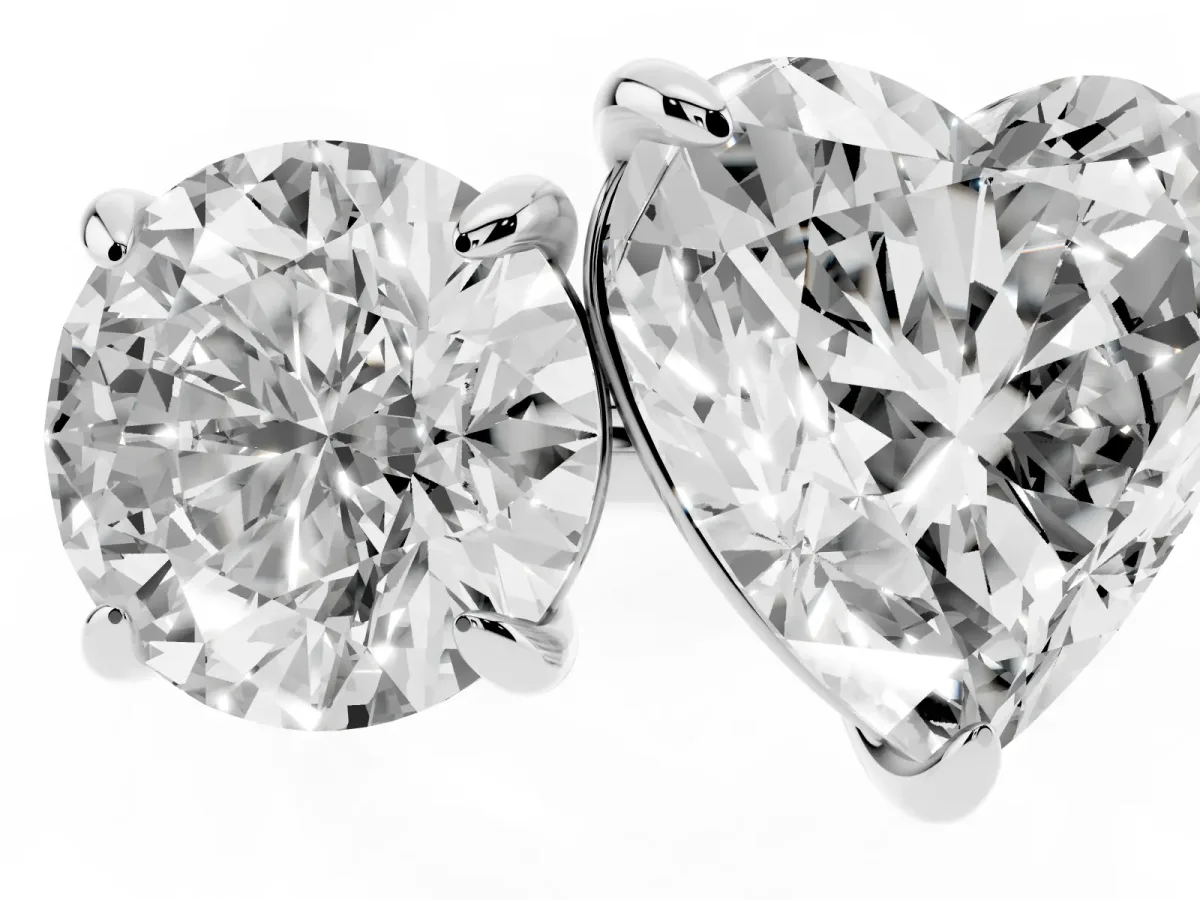Round and Heart Toi Moi Ring with Prong Setting and Plain Band Platinum
