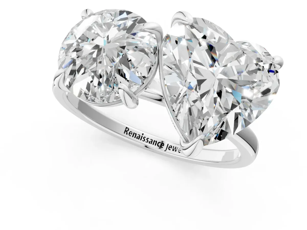 Round and Heart Toi Moi Ring with Prong Setting and Plain Band Platinum