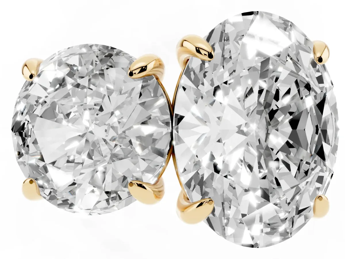 Round and Oval Toi Moi Ring with Prong Setting and Plain Band Yellow gold