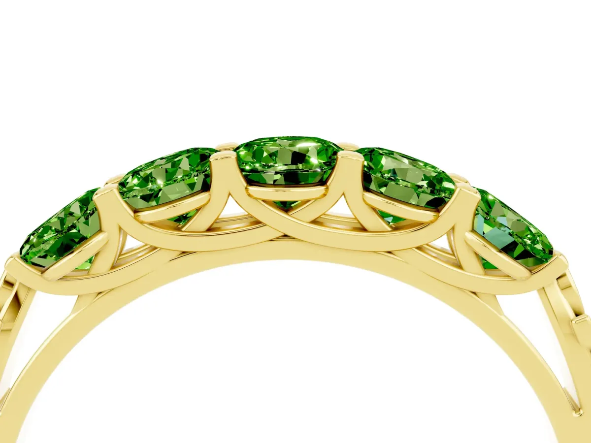 Five-Stone Round Peridot Prong-Set Band Yellow gold
