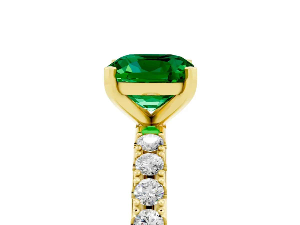 Cushion Cut Emerald Solitaire Pavé Band with Four-Prong Setting Yellow gold