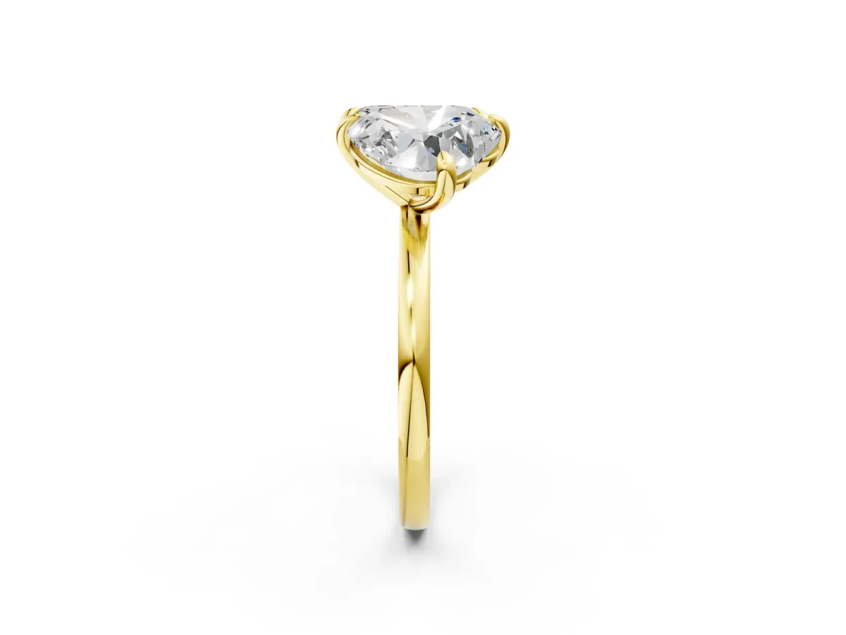 Emerald and Heart Toi Moi Ring with Prong Setting and Plain Band Yellow gold