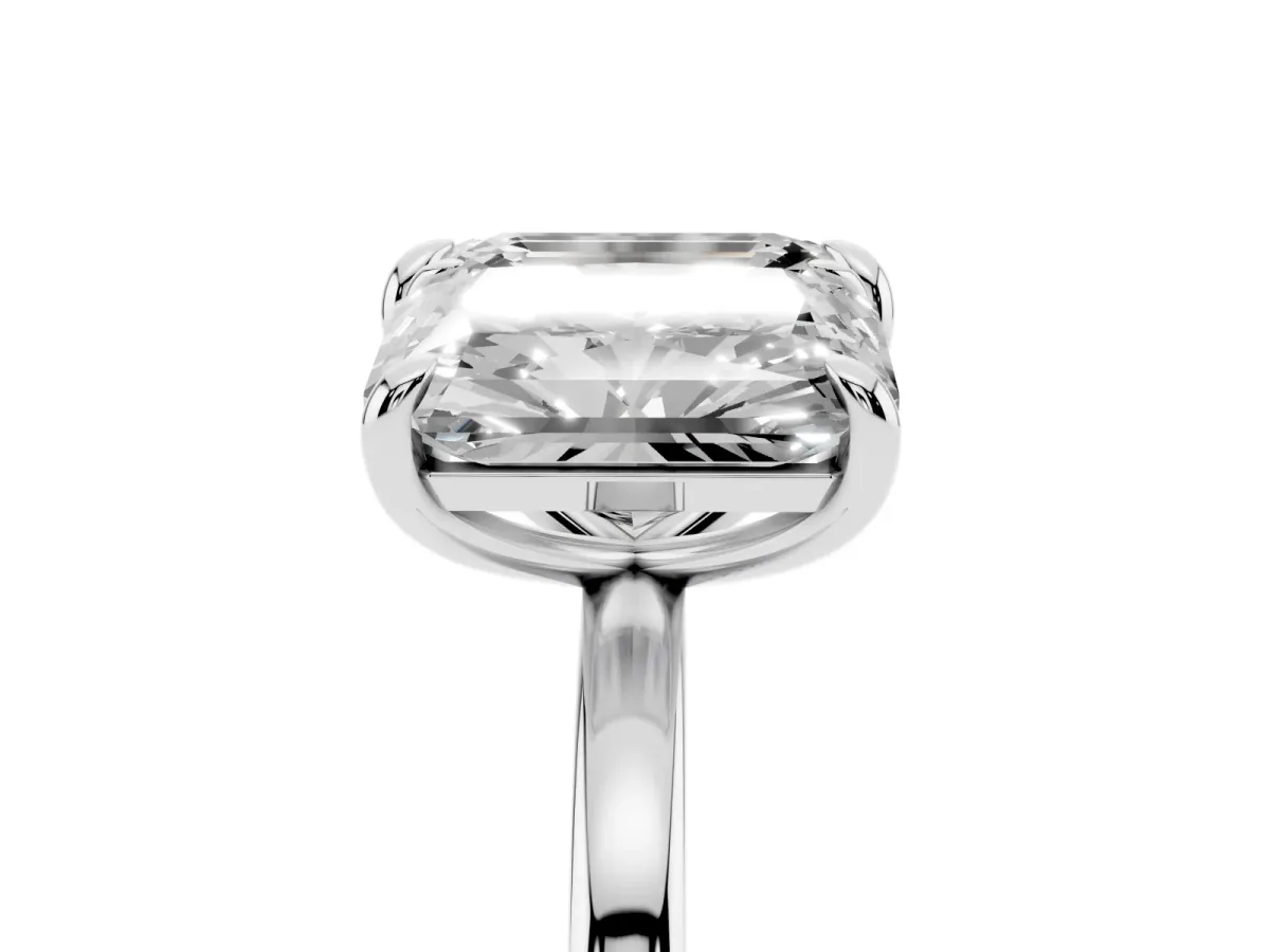 Emerald and Radiant Toi Moi Ring with Prong Setting and Plain Band Silver