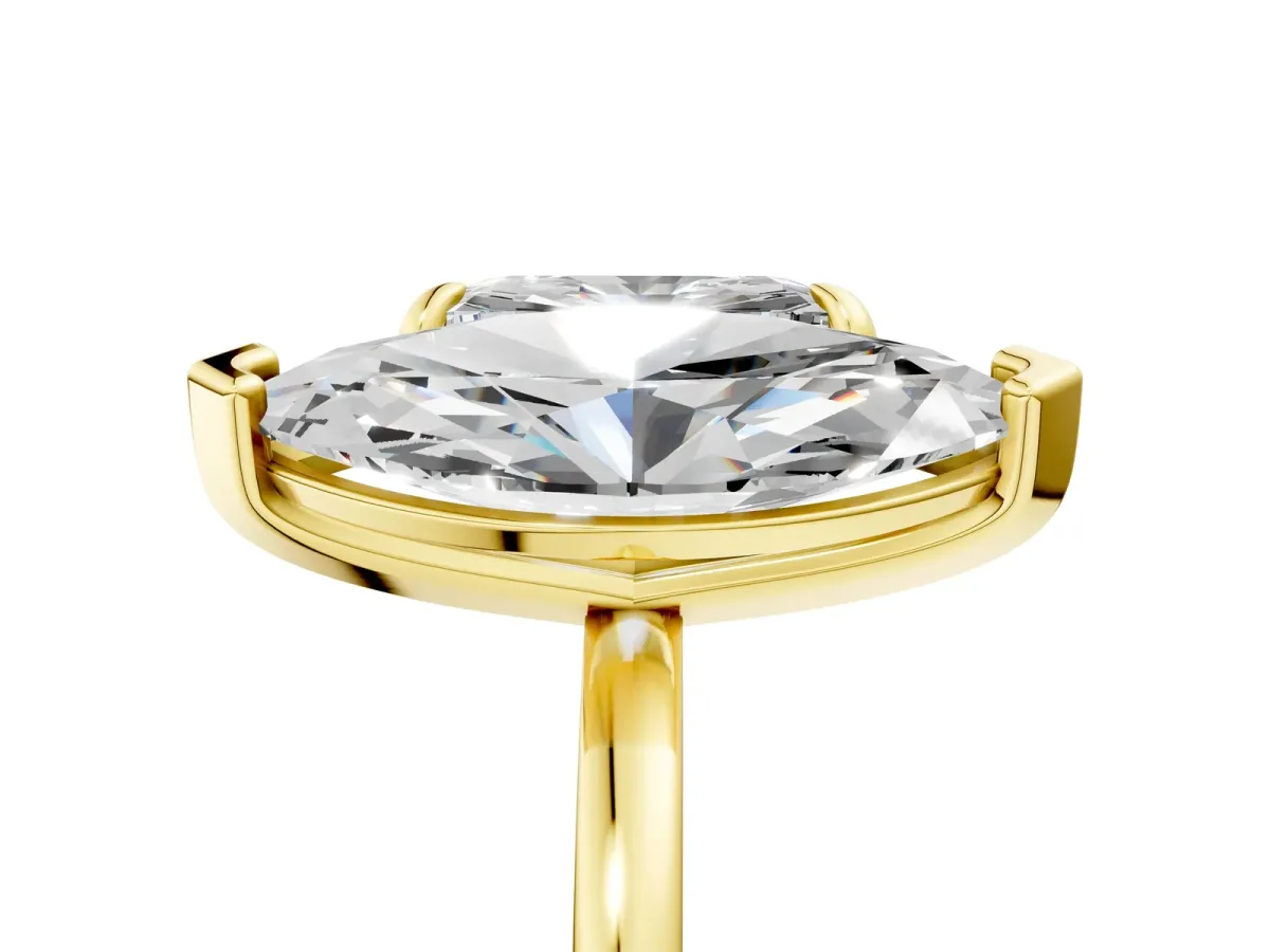 Emerald and Marquise Toi Moi Ring with Prong Setting and Plain Band Yellow gold