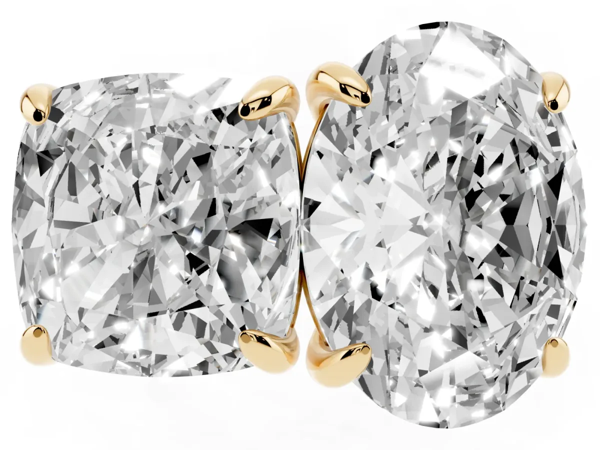 Oval and Cushion Toi Moi Ring with Prong Setting and Plain Band Yellow gold
