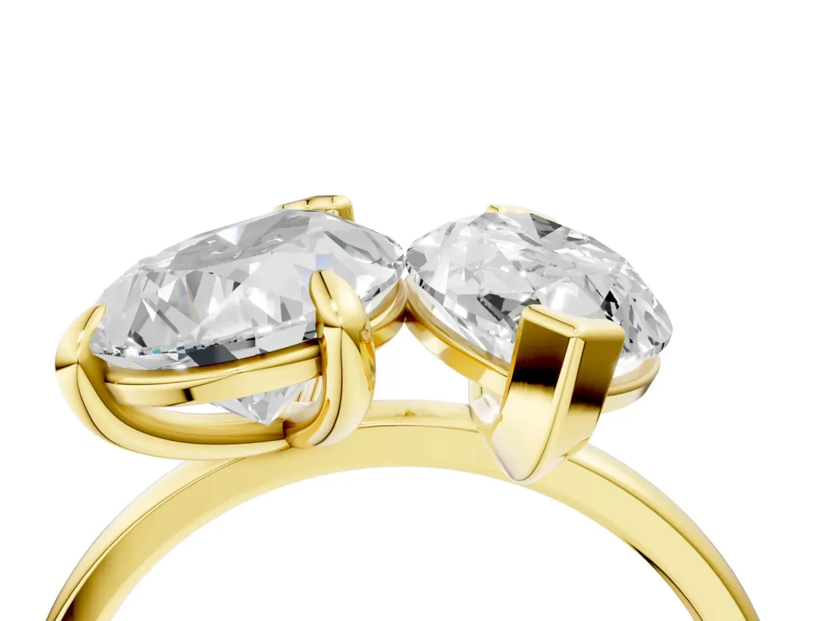 Pear and Radiant Toi Moi Ring with Prong Setting and Plain Band Yellow gold