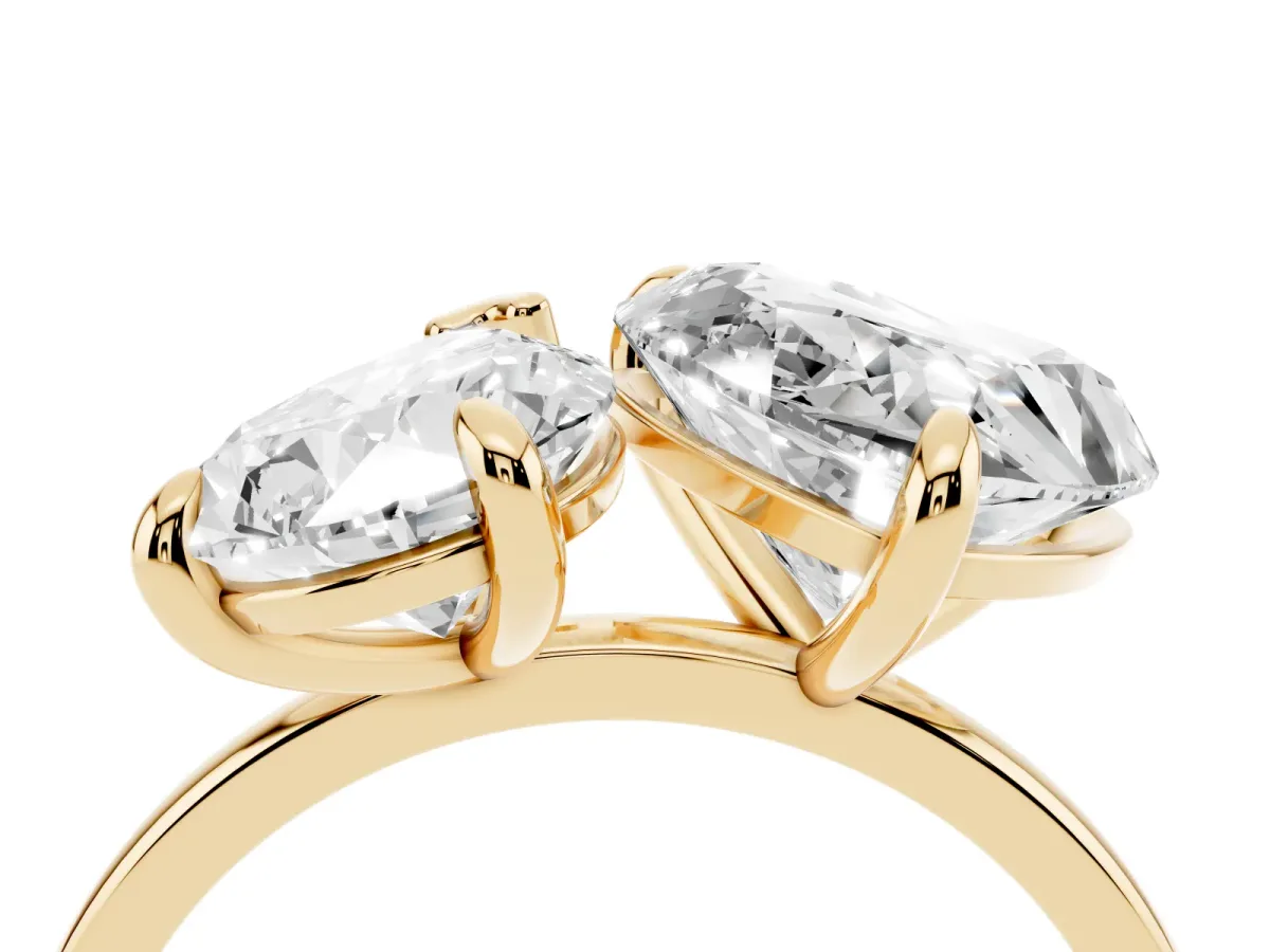Pear and Heart Toi Moi Ring with Prong Setting and Plain Band Yellow gold