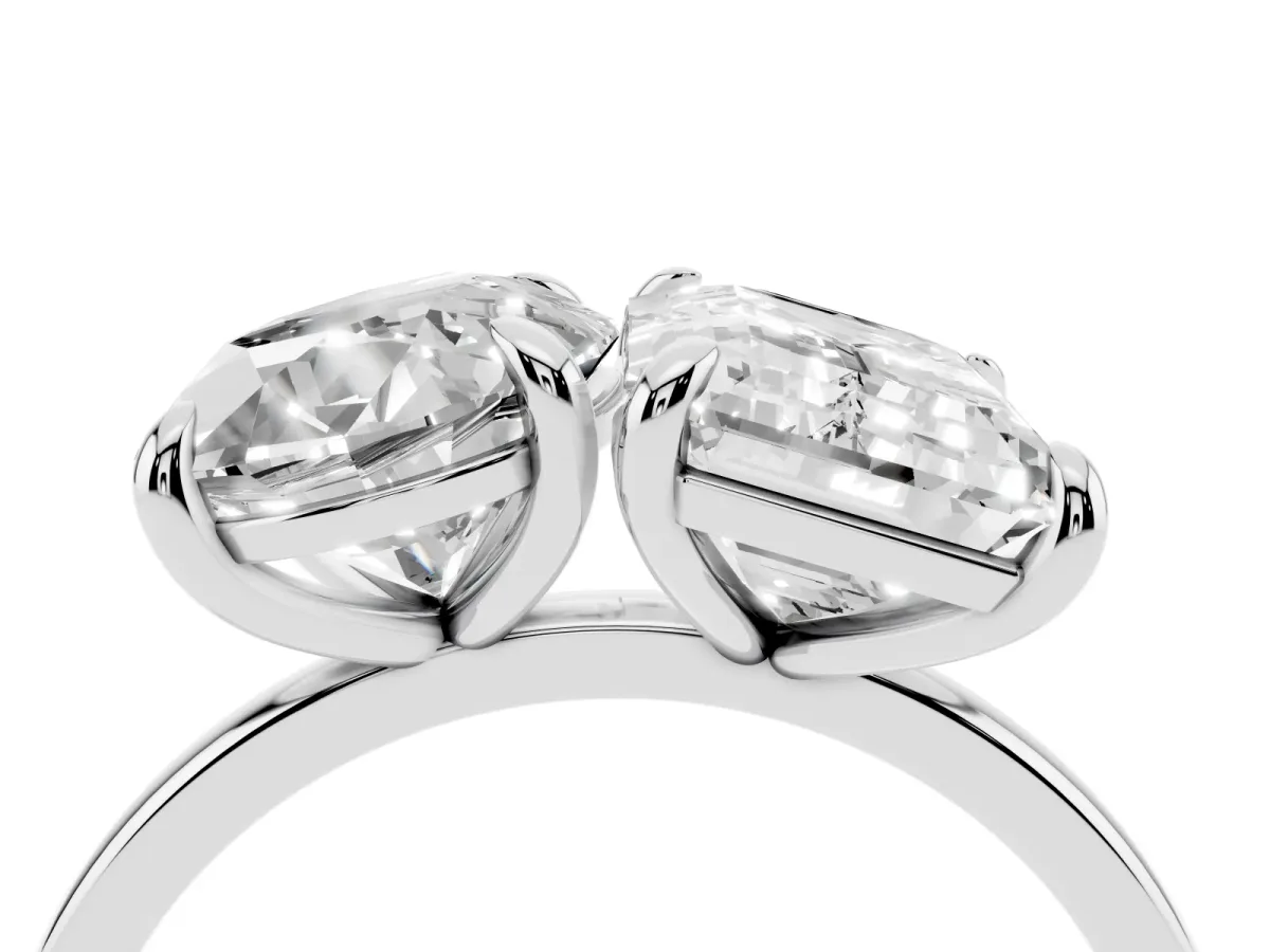 Round and Radiant Toi Moi Ring with Prong Setting and Plain Band Platinum