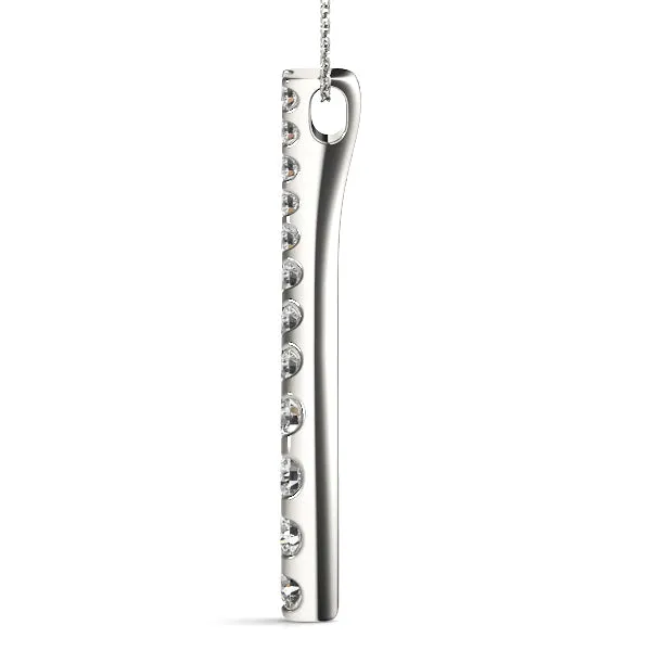 Curved Diamond Pendant with Round Stones in Prong Setting White gold