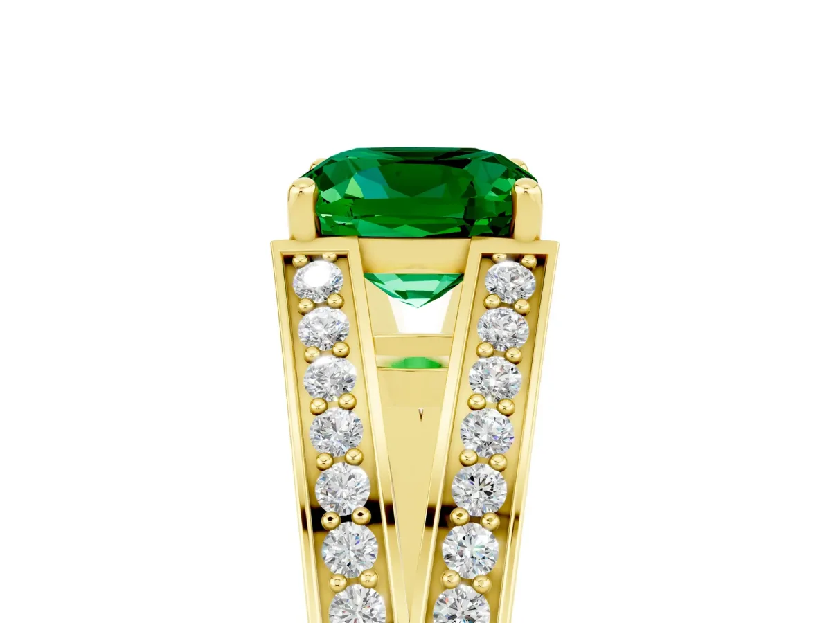 Cushion Cut Emerald Split Shank Ring with Pavé Band and Four-Prong Setting Yellow gold